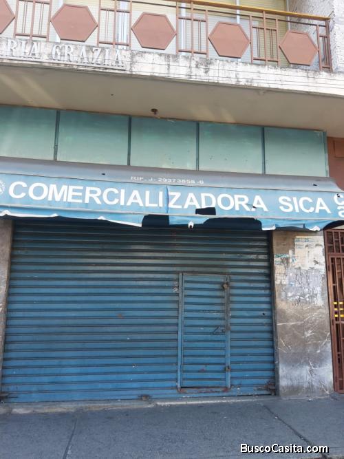 Local comercia frente a Bancaribe, carrera 5ta con calle 13 y 14 sector centro de Guanare edo. Port 