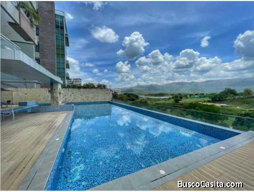 En Venta Pent House en Terrazas del Country Código 420078