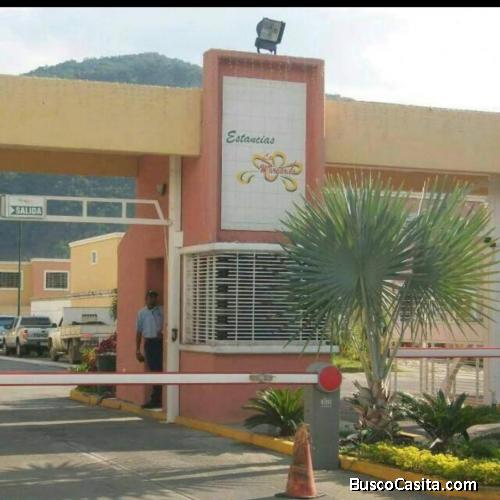 Casa de 2 pisos en conjunto privado unas de las mejores Residencias de Guatire 