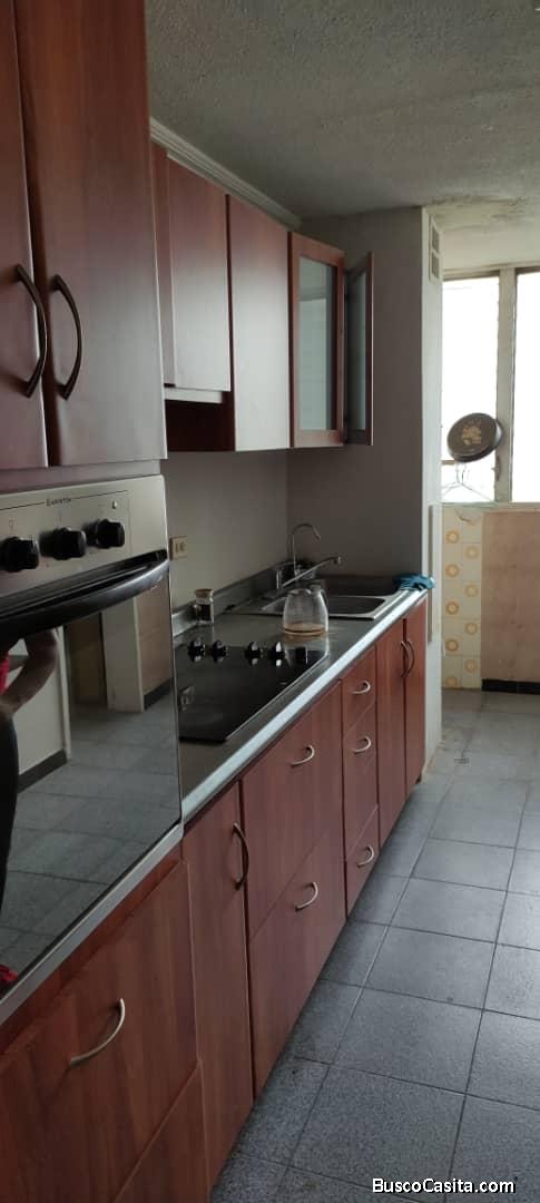 ALQUILO APARTAMENTO EN RESIDENCIAS URIMAN 2