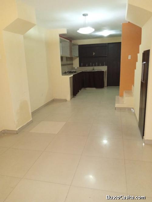 Casa Venta Maracaibo Caminos del la lagunita 040122-2