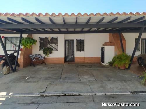Se Vende Casa en el Conj. Res. Villas de Monte Carmelo. Cod: Foc-2022