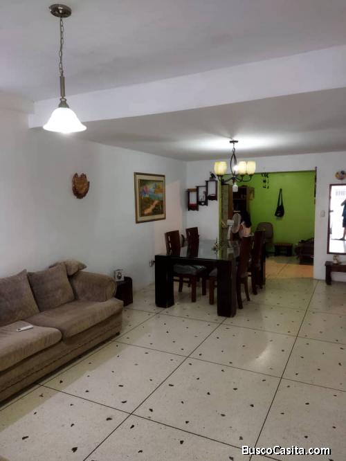 Casa en Urbanización La Mantuana, Turmero estado Aragua
