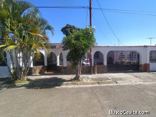 Casa en el Conj. Res. Fundación Valencia II. Código: Foc-1241