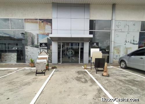 En alquiler excelente local comercial ubicado en Los Samanes, Puerto ordaz