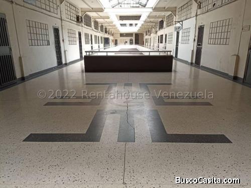 Oficina en venta en la Avenida Universidad Caracas 22-18730