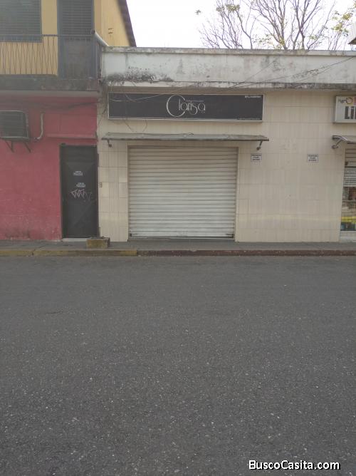 carrera 5ta con Av. Unda frente a la plaza Coromoto 