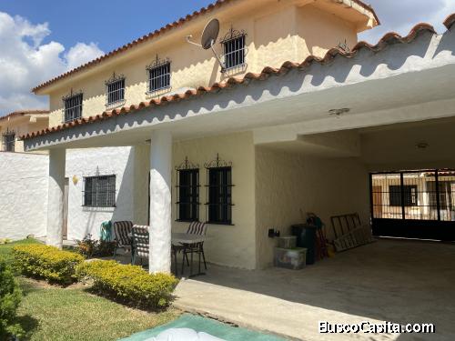 SE VENDE HERMOSO TH DE 212 m2 OBRA BLANCA, NAGUANAGUA