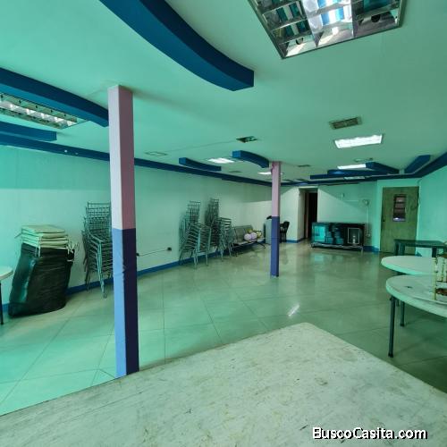 Alquiler Local Comercial En Puerto La Cruz.