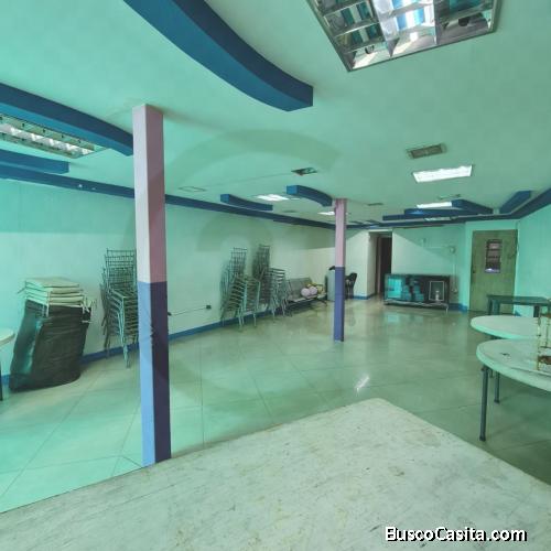 Alquiler Local Comercial En Puerto La Cruz.