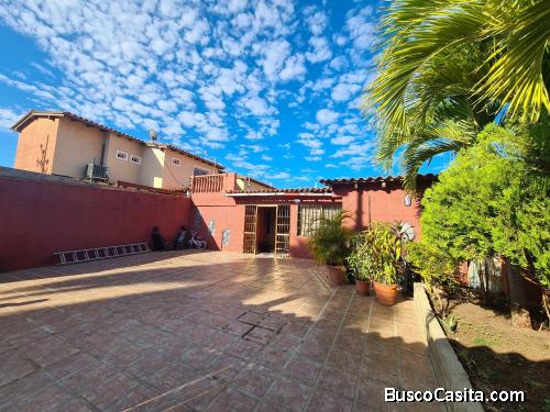 EN VENTA CASA QUINTA UBICADA EN LECHERIA MORRO III ANZOATEGUI