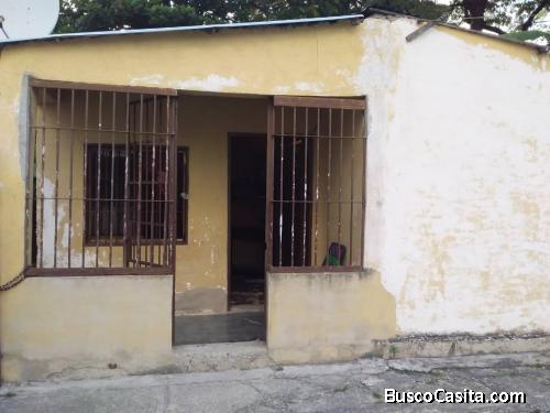 VENDO CASITA EN 13 DE ENERO 04124390854