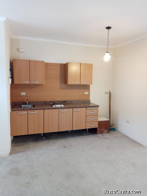 Vendo apartamento en el centro de Maracay 04124390854