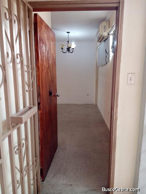Vendo apartamento en el centro de Maracay 04124390854