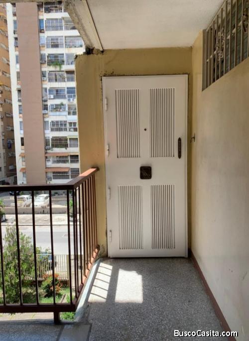 Vendo apartamento en parque Aragua 04124390854