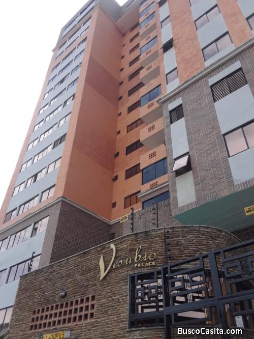 Apartamento en venta o alquiler, de 3 habitaciones en La Trigaleña