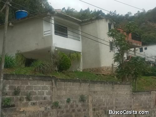 Vendo  casa en El Amarillo  San Antonio de los altos 