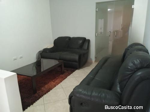 APARTAMENTO EN VENTA CRISTHEL PALACE COLINAS DEL NEVERI. BARCELONA