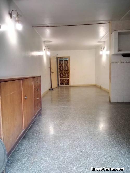 Urbanizaciòn Raùl Leoni,CASALTA III, Propatria - CARACAS. Piso 2, 72 mts2, 3 habitaciones