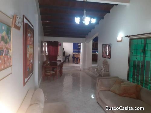 CASA EN VENTA URB. VILLA ROCA II CABIDARE