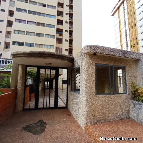 Apartamento venta Maracaibo edificio Carvajal 15322