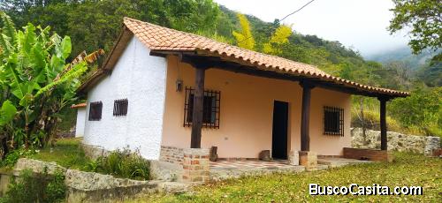 Bella y tranquila casa de campo con terreno en Tabay