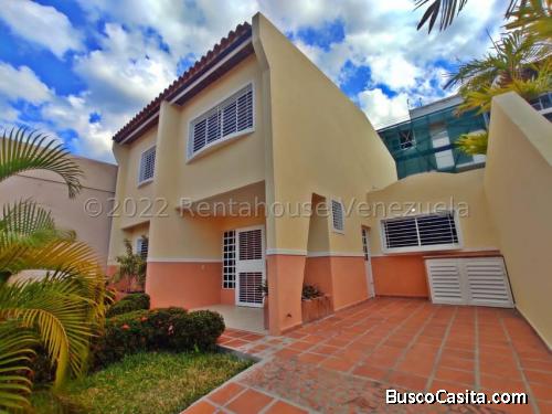  Hermosa y cómoda casa en exclusivo urbanismo de Cabudare