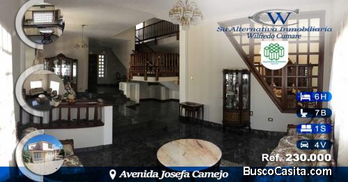 SE VENDE CASA, AV. JOSEFA CAMEJO, CORO, EDO. FALCON