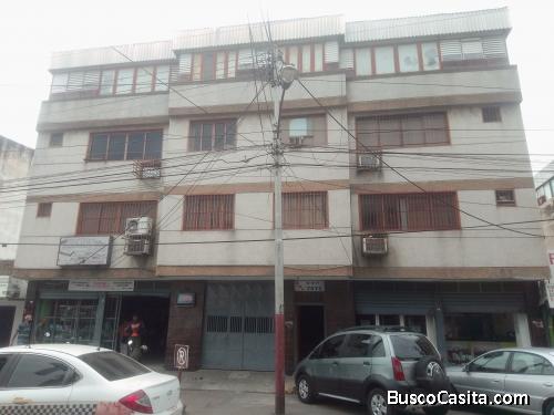 Edificio en venta, sector centro Maracay