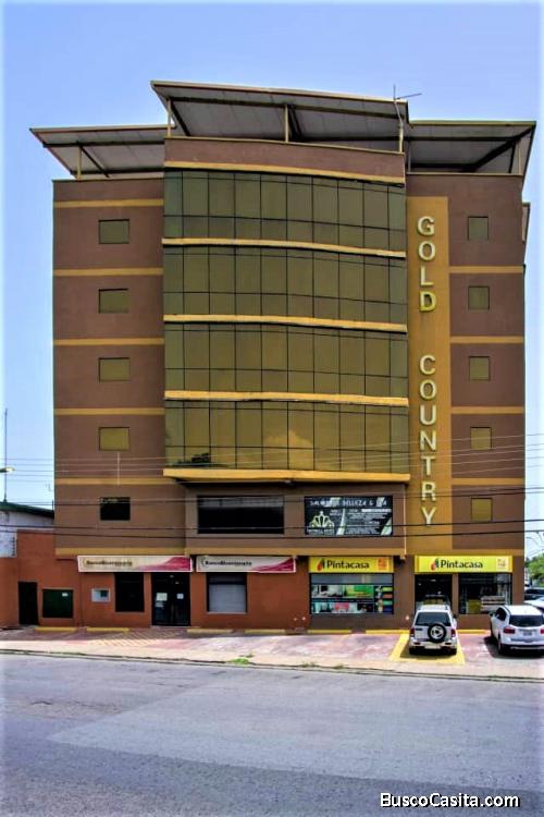 Excelente Local Pb De 140 M2 En C.C Gold Country