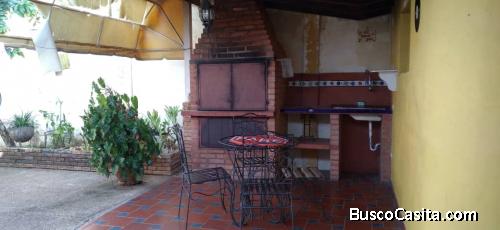 Casa en Urb. Los Pinos