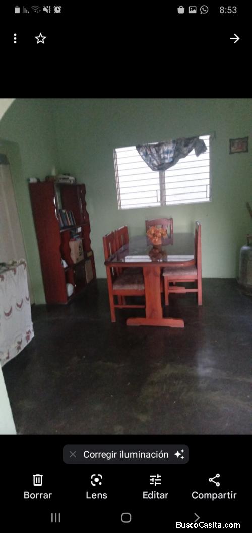 Terreno con casa ideal para galpon