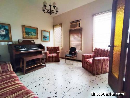 Amplia casa para alquilar