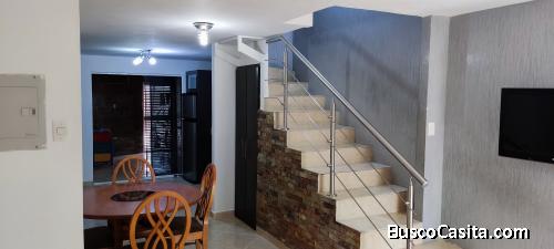 TOWNHOUSE Moderno Amoblado y Equipado Av Ribereña 