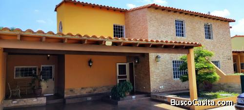 Hermosa Quinta en Campo Alegre Cabudare 