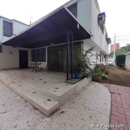 Casa alquiler Maracaibo sector tierra negra 20422