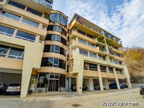 APARTAMENTO EN RES. SANTA TERESITA, MAÑONGO: COD: FOA-021