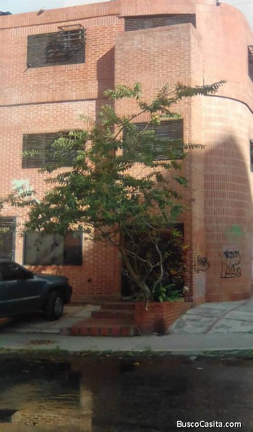 LINDO APARTAMENTO EN EL  PARAISO