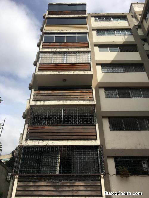 Cómodo Apartamento En Buen Estado - Ubicación Céntrica