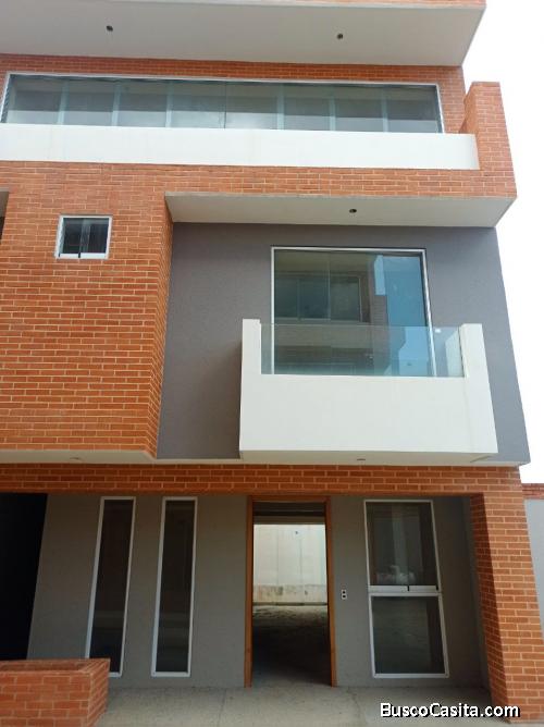  Town House en Mañongo, Villas Pie de Monte 