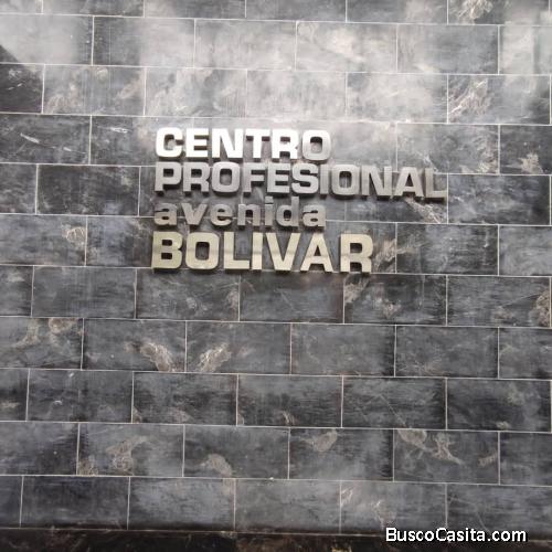Mariano Urbina Vende Oficina en la Av Bolivar FOOF-091