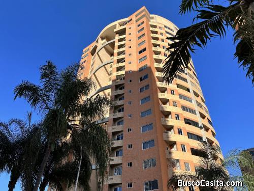 Venta de exclusivo Apartamento en Urbanización Valle Blanco Valencia. Código 133911