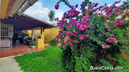 Venta Casa En Trigal Sur Calle Cerrada 480 M2. Baja Precio! Cód. 136161