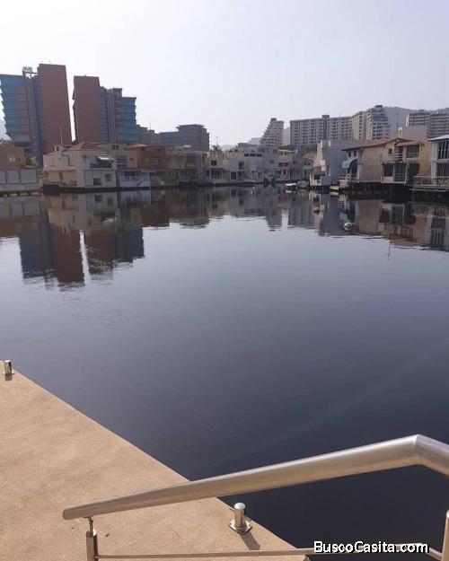 CASA BOTE EN VENTA EN LECHERIA