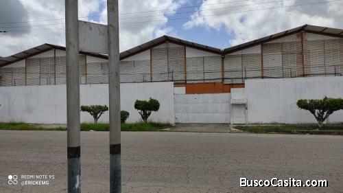 EmerS Vende Terreno con 3 Galpones, en la Victoria, La Mora II Edo Aragua