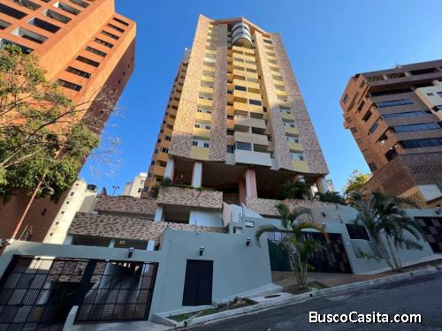 Apartamento en Venta Residencias Royal Palace, El Parral. Código 136165