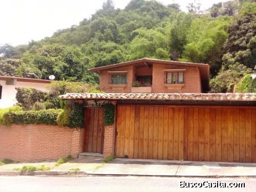 En Venta Casa Quinta en Urb San Luis. El Cafetal. 424 M2