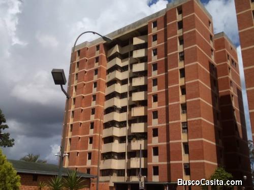 En Venta Apartamento en Urb. Terrazas de Guaicoco. 104 m2