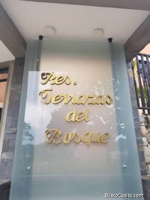 Se Vende Lujoso Apto. Urb. Terrazas del Bosque Valencia