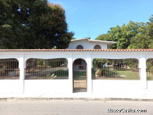 Emerson Vende Casa de 2 niveles Vigirima Guacara